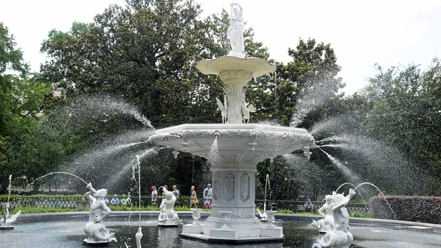 Forsyth Park fountain in Savannah
